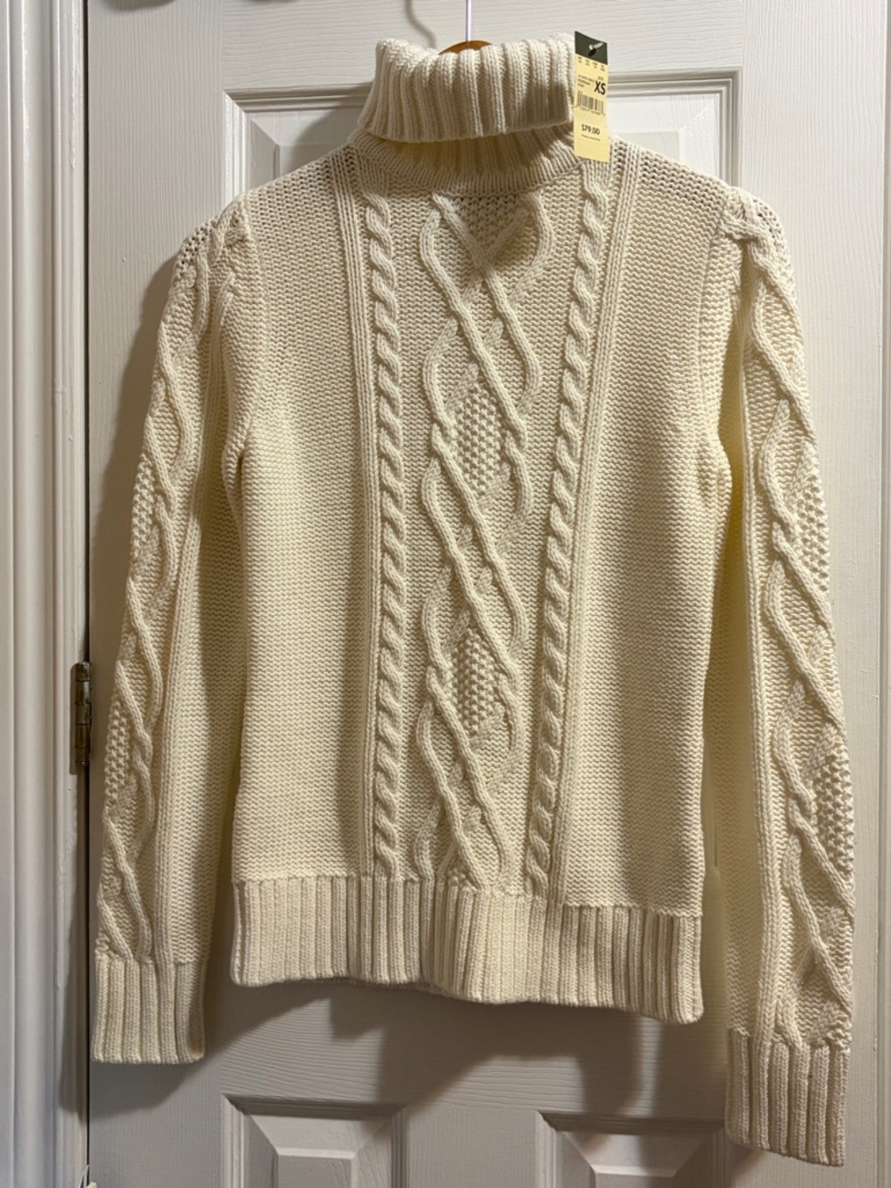 Eddie Bauer Cream Cable Knit Turtleneck Sweater